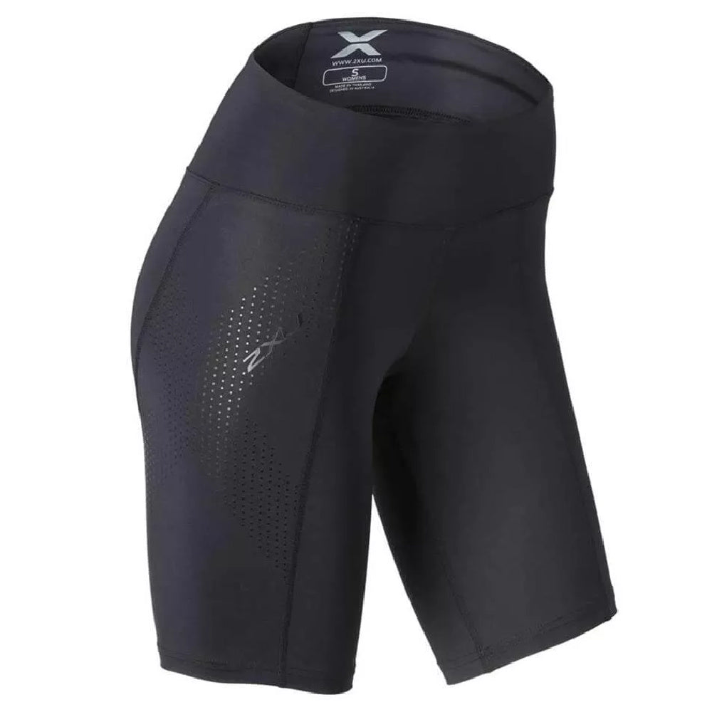 2XU WOMEN MOTION MID-RISE COMPRESSION SHORT (BLACK/DOTTED BLACK